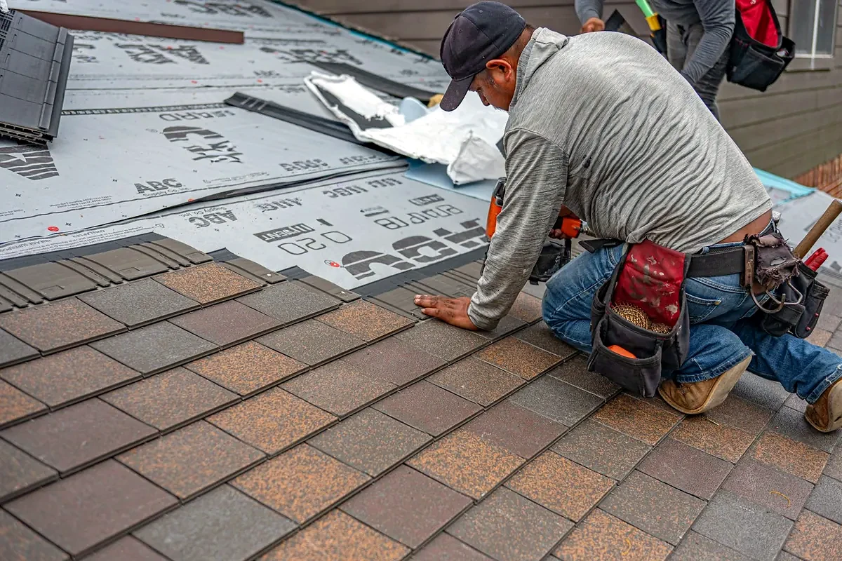 Asphalt shingle roof installation detail
